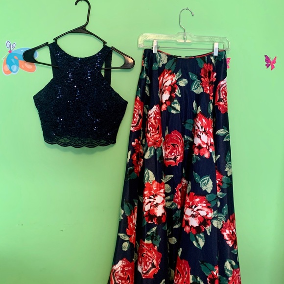 Floral prom dress - Picture 2 of 4